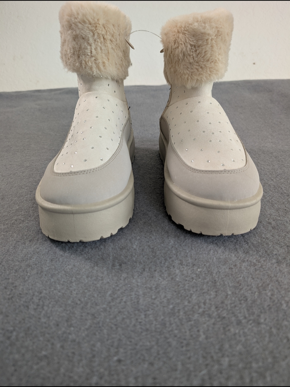 NWOB Bebe Rhinestone Fur Platform Ankle Boots Cream White Size 11
